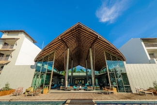 마이 카오락 비치 리조트 (Mai Khaolak Beach Resort)